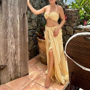 Light yellow summer set